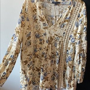 american eagle flowy floral blouse